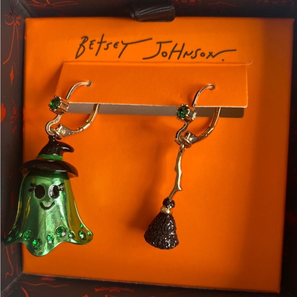BETSEY JOHNSON Halloween Mismatched Green Ghost Witch & Broom Earrings NEW NWT - Picture 7 of 12